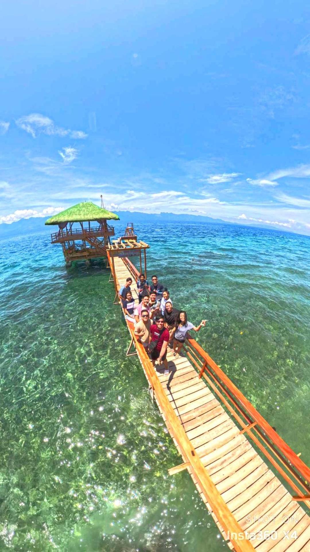 Chue&Larry'S Beachside Homestay Libagon Экстерьер фото